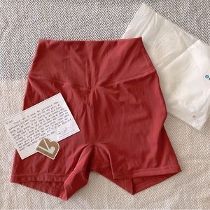 XS Buffbunny Rosa Short in Mirage